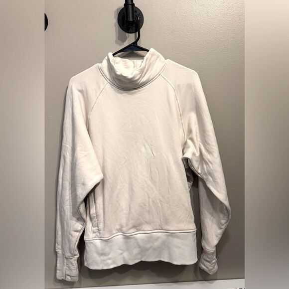 Marcella NYC Torrence Sweatshirt - Picture 4 of 9